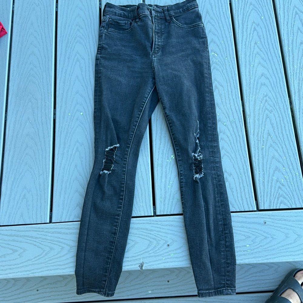 Express black distressed jeans size 2R